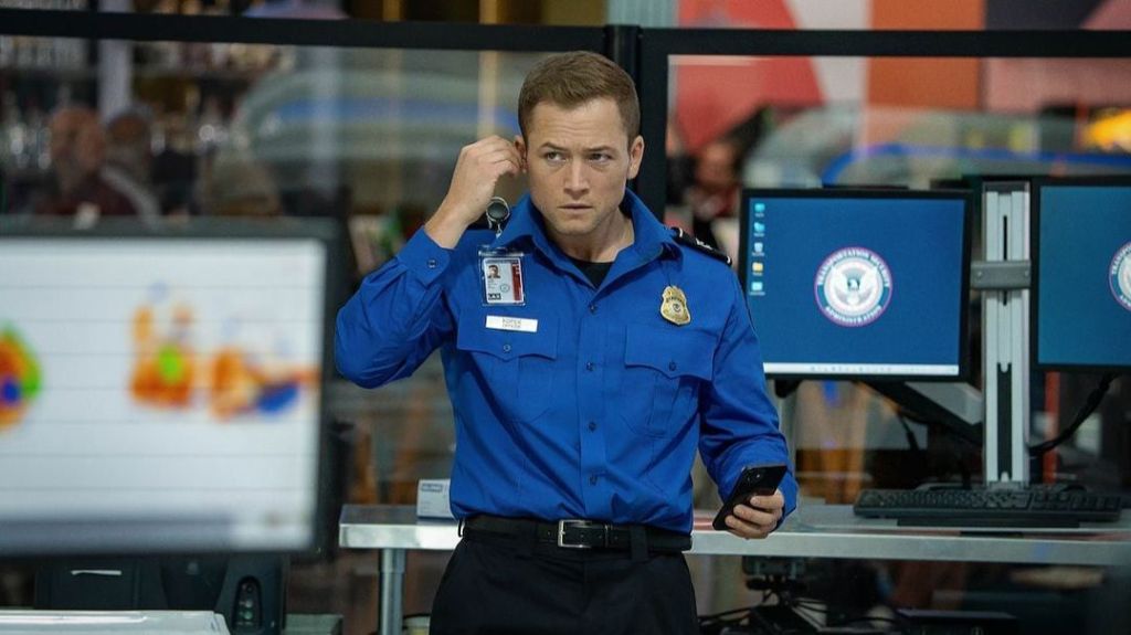 Carry-On Netflix Film 2024