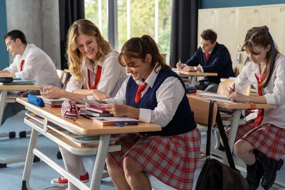 Briefe an die Zukunft Netflix Serie 2025