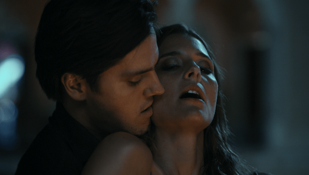 Fall For Me Netflix Film 2025